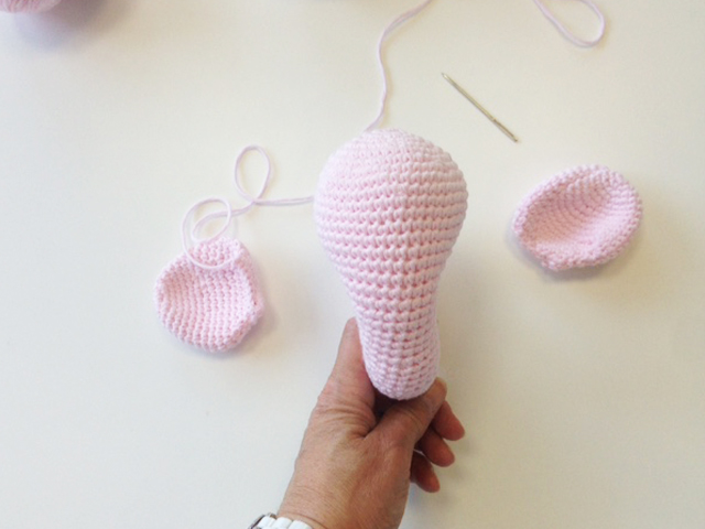 Sonajero elefante de Crochet hecho en QueSeCose